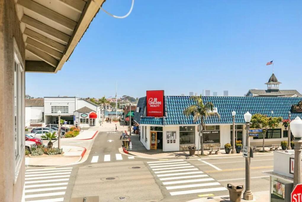 Steps From The Beach & Harbor! Villa Newport Beach Exterior photo